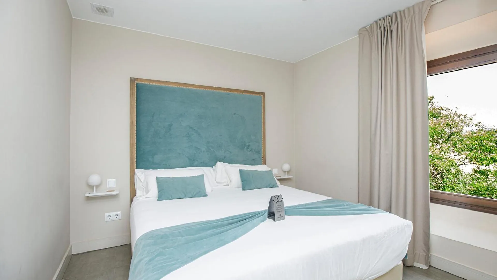 Les Clarisses Boutique Hotel Vic 4*,  Spain