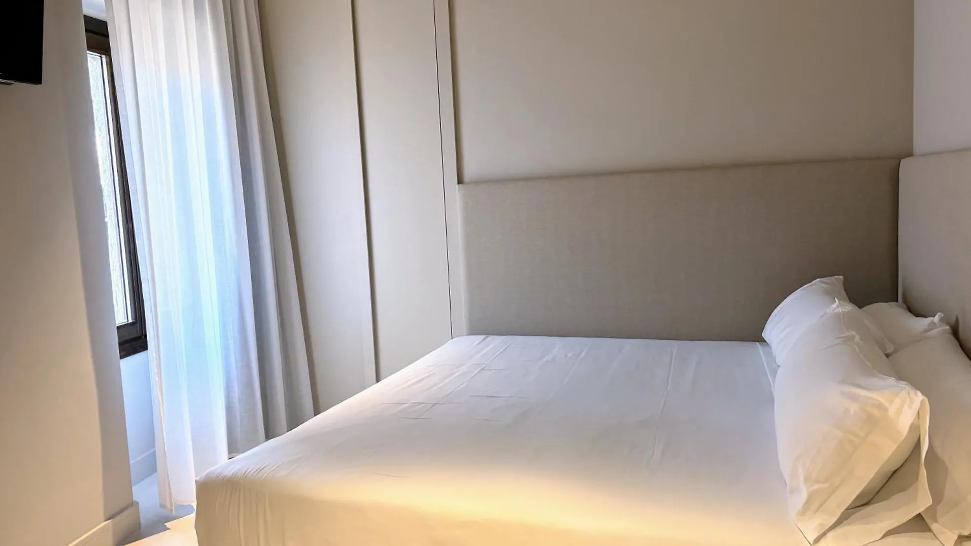 Les Clarisses Boutique Hotel Vic 4*,  Spain